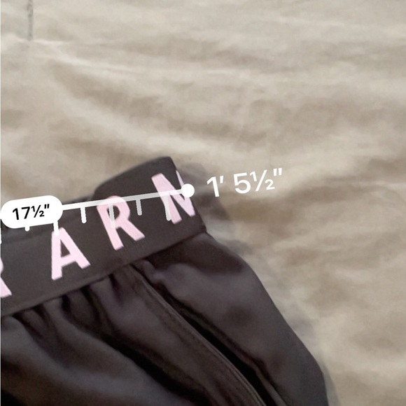 Under Armour ladies shorts - Picture 6 of 7